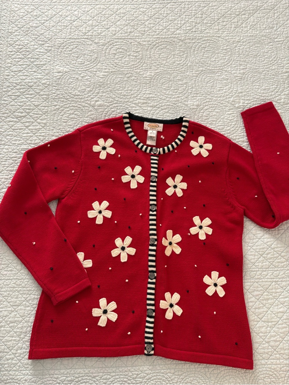 Vintage 90’s Talbots cardigan. Size small.